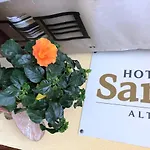 Hotel Sandstern