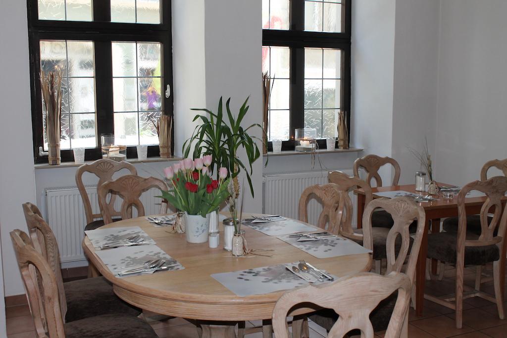 Hotel Sandstern 2*